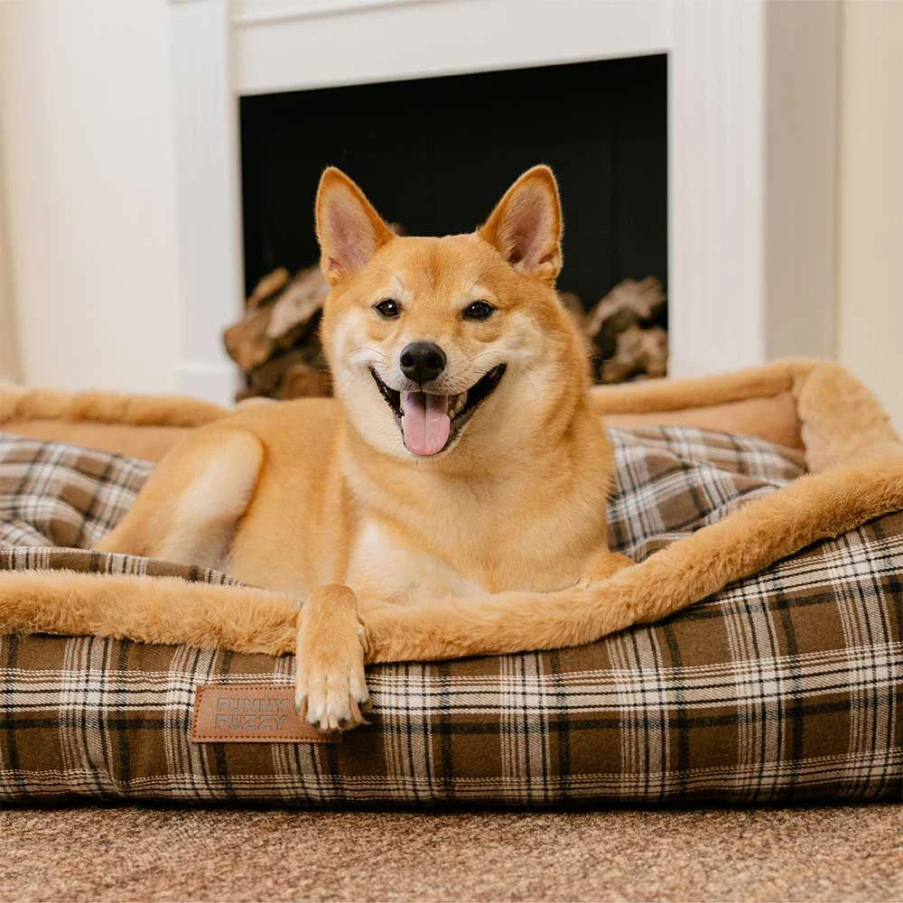Vintage Chequered Washable Plush Cosy Bolster Dog Bed – TuckNap