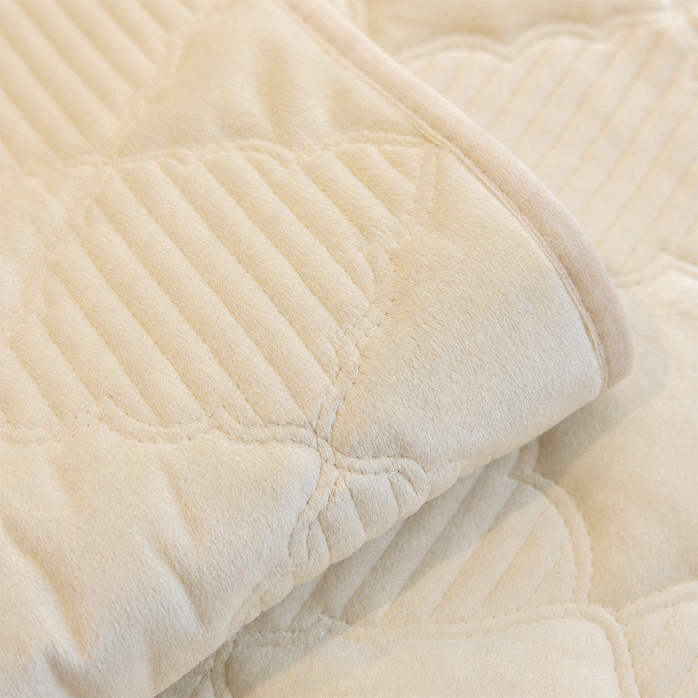 Soft Plush Velvet Star-Pattern Quilted Non-Slip Sofa Cover