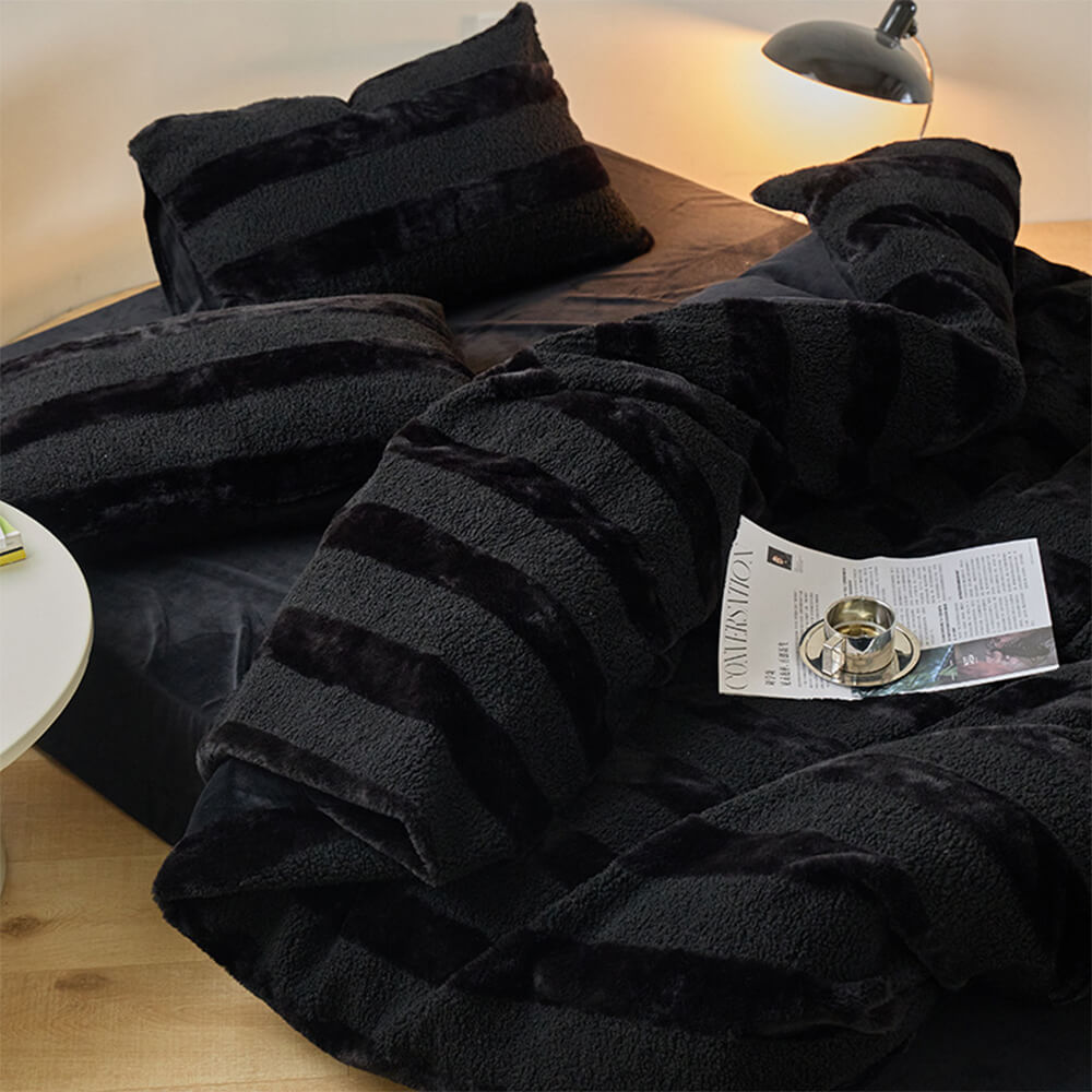 Dual-Sided Cosy Striped Bed Sheet Set