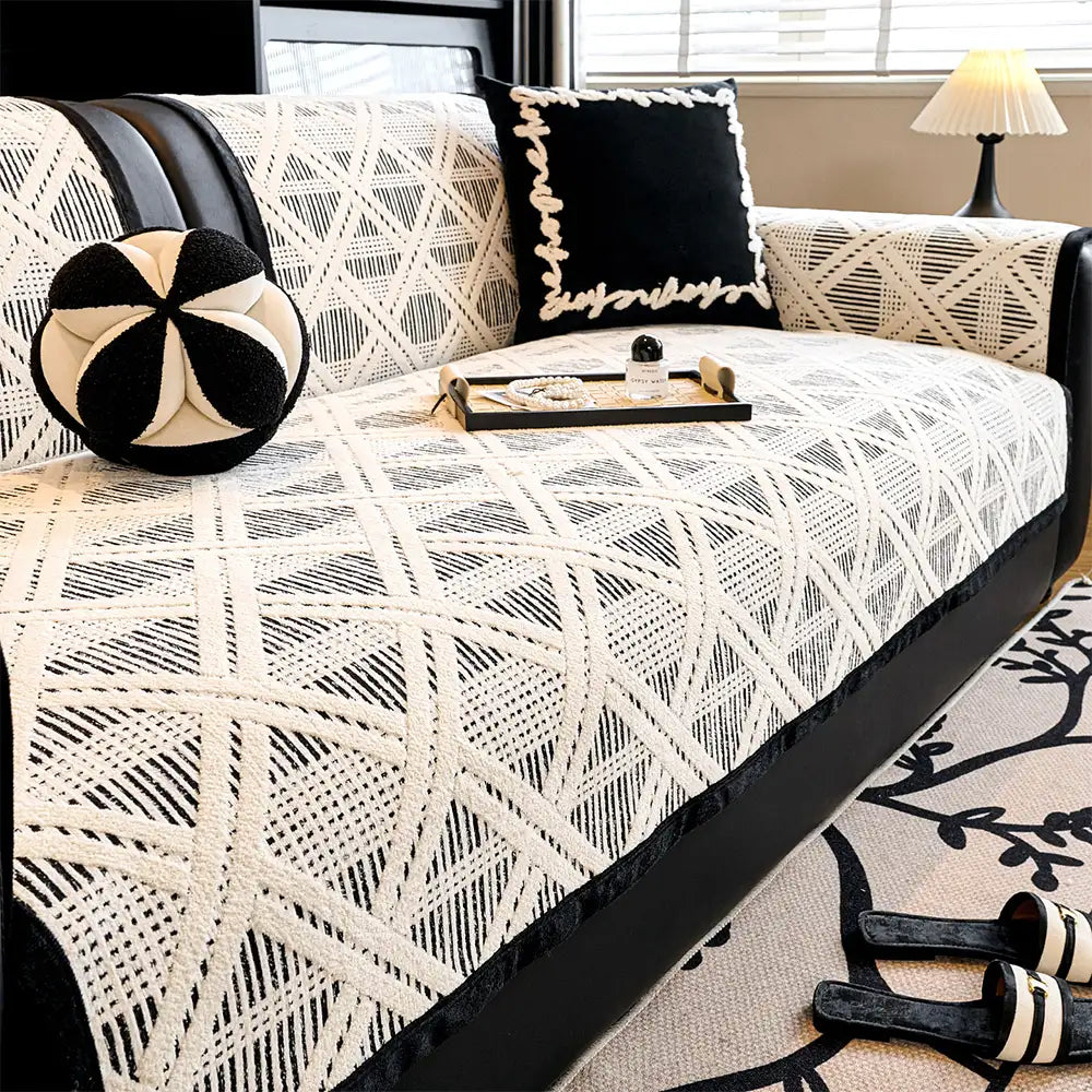 Creative Plaid Pattern Anti-Cat Scratch And Non-Slip Sofa Cover - Suitable For All Seasons