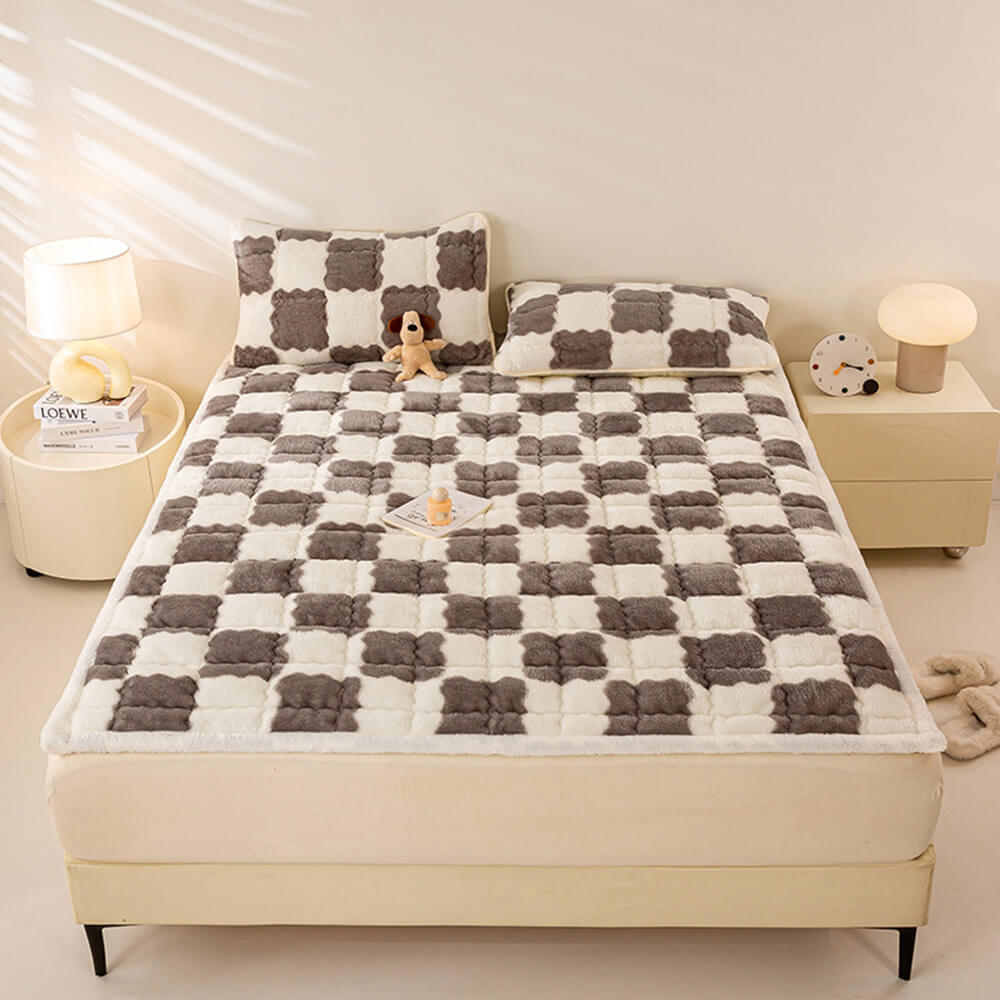 Warm Chequerboard Plush Mattress Topper and Pillowcase