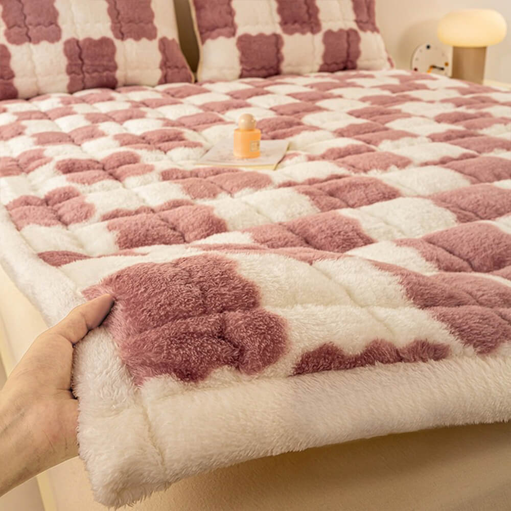 Warm Chequerboard Plush Mattress Topper and Pillowcase