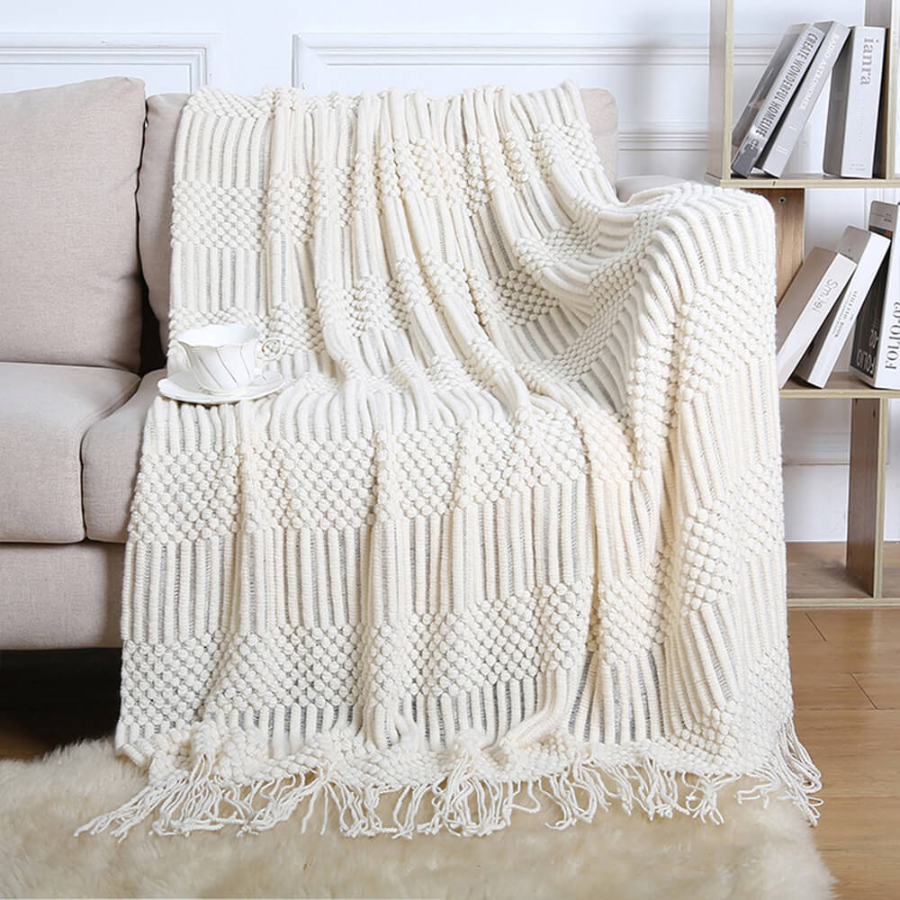 Luxuriously Soft Cosy Knitted Fleece Fringed Edges Throw Blanket
