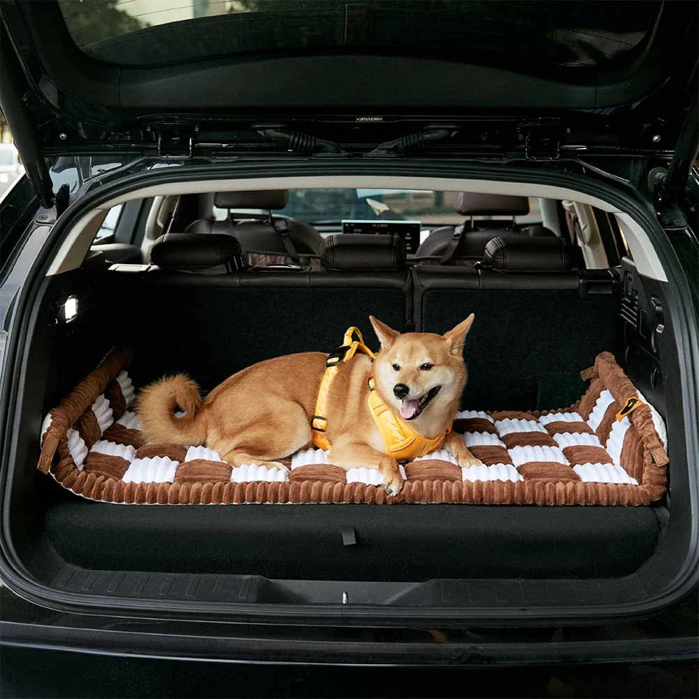 Cosy Plaid Non-Slip Dog Bed Mat for Car Seat Extender