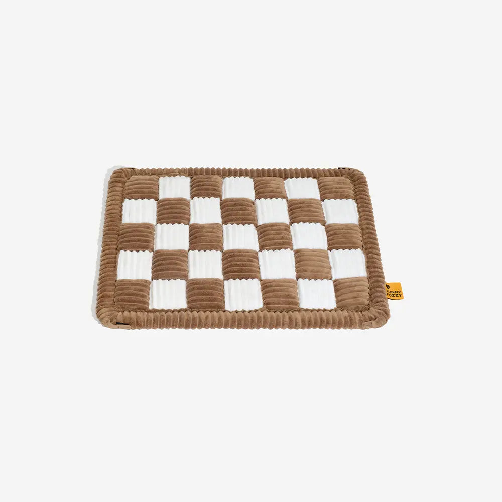Cosy Plaid Non-Slip Dog Bed Mat for Car Seat Extender