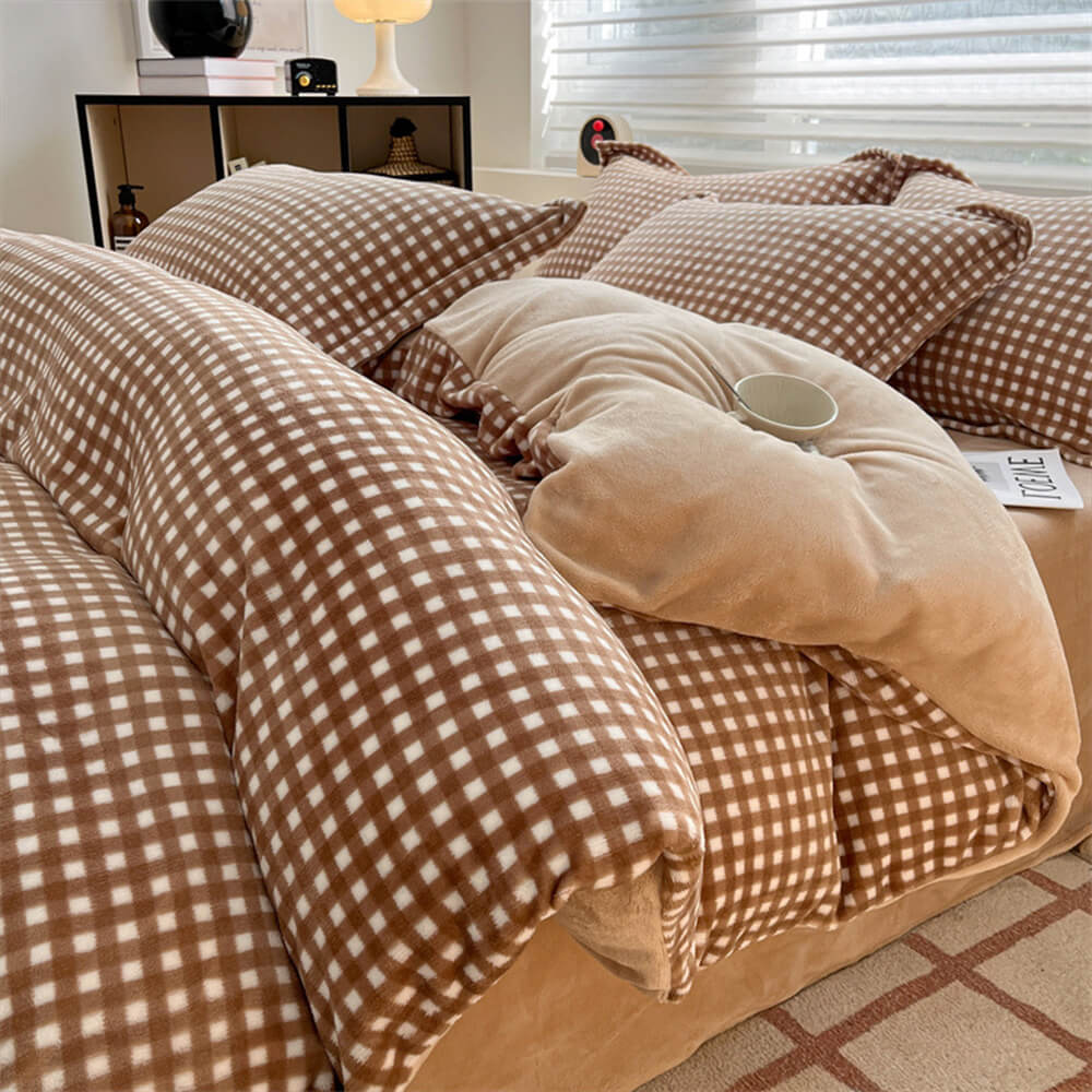 Anti-Static Cosy Plaid Milk Velvet Bed Sheet Set