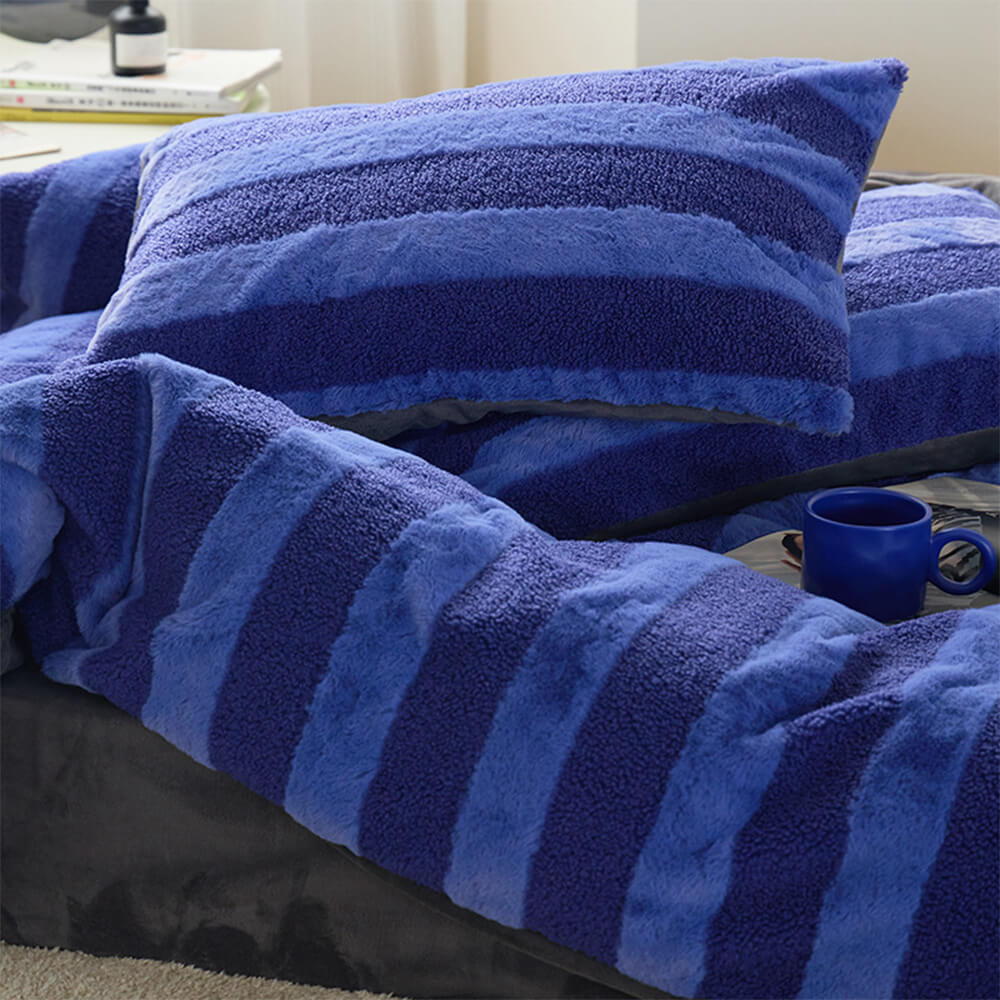 Dual-Sided Cosy Striped Bed Sheet Set