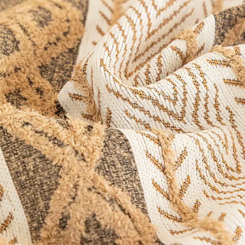 Color-Blocked Striped Chenille Non-Slip Sofa Cover - Suitable For All Seasons