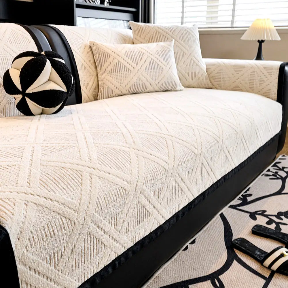 Creative Plaid Pattern Anti-Cat Scratch And Non-Slip Sofa Cover - Suitable For All Seasons