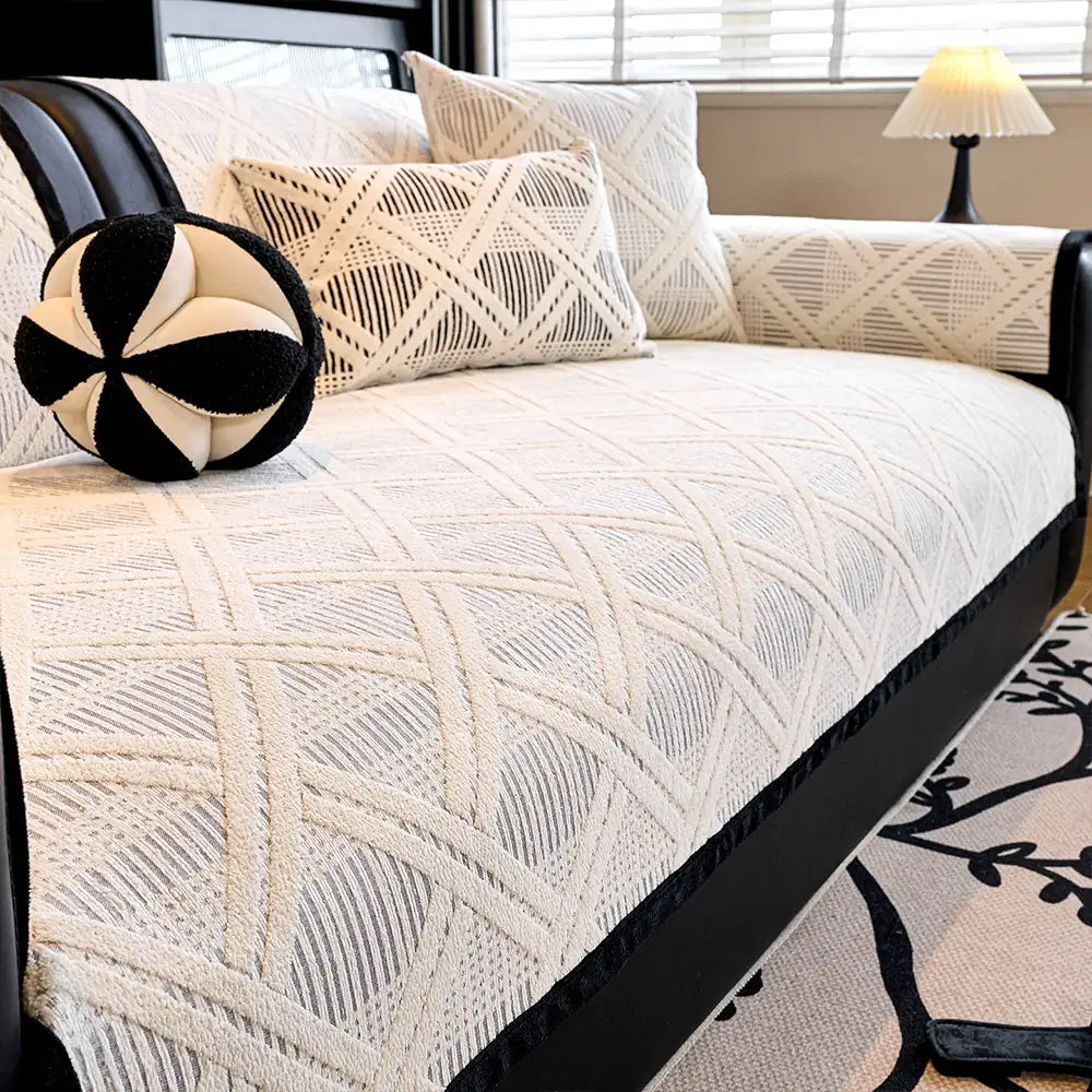 Creative Plaid Pattern Anti-Cat Scratch And Non-Slip Sofa Cover - Suitable For All Seasons