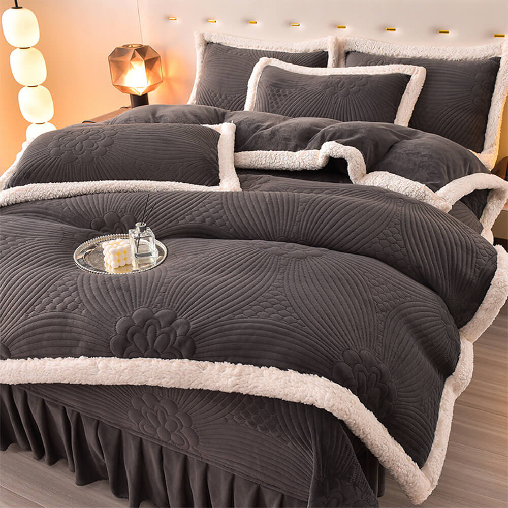 Floral Quilted Cosy Thickened Milk Fleece Bed Skirt Set