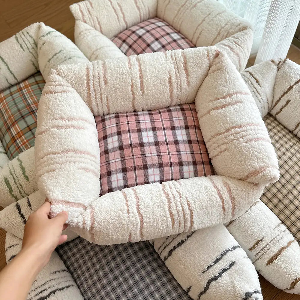 Modern Plaid Plush Thickened Square Calming Dog Bed