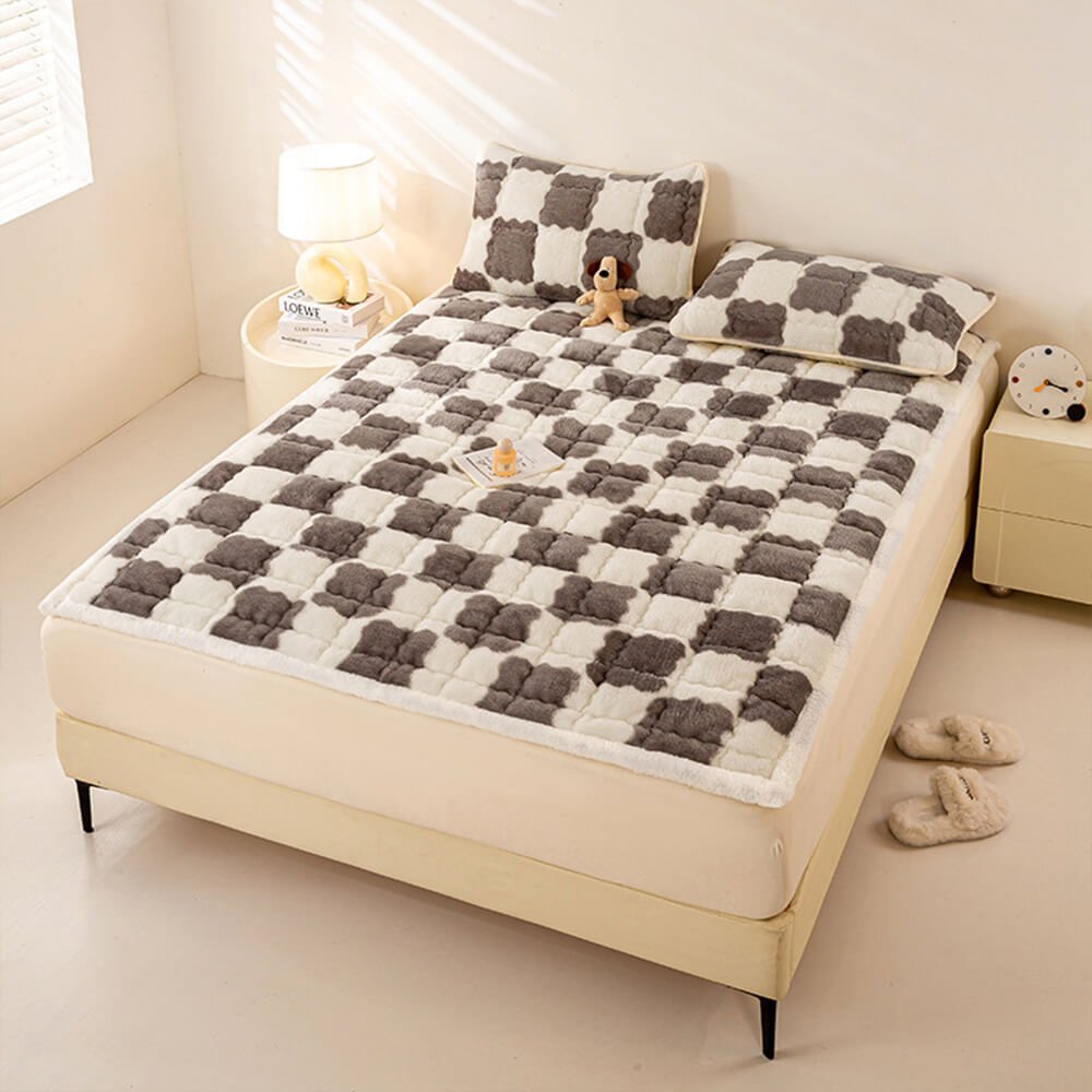 Warm Chequerboard Plush Mattress Topper and Pillowcase