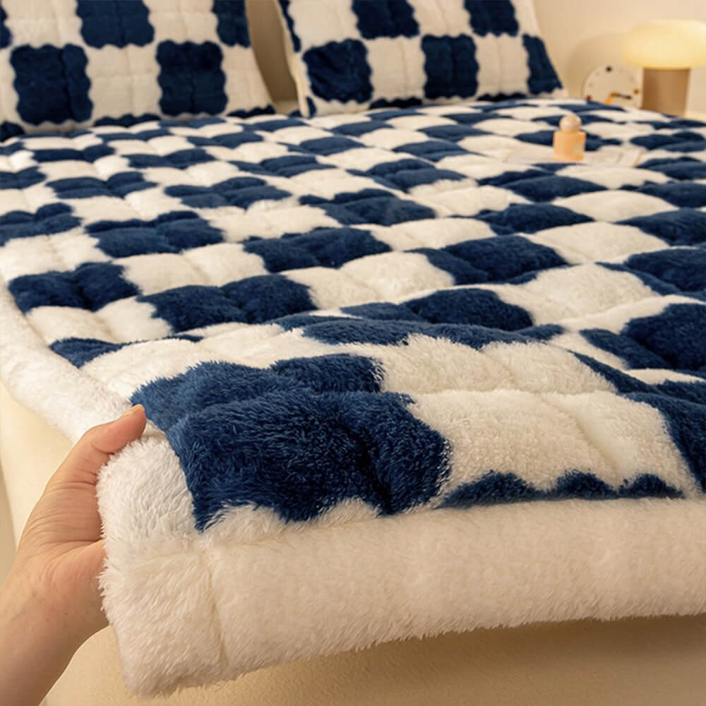 Warm Chequerboard Plush Mattress Topper and Pillowcase