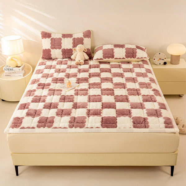 Warm Chequerboard Plush Mattress Topper and Pillowcase