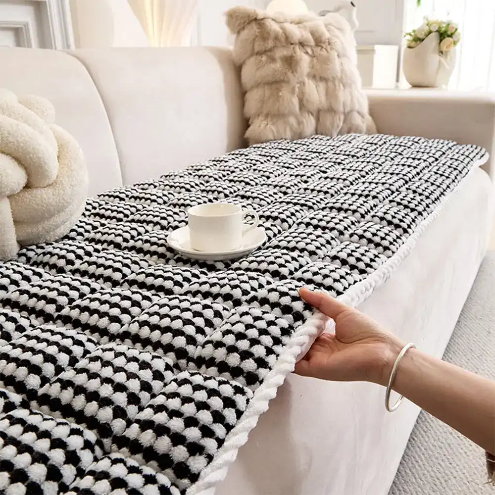 Thick Quilted Anti-Slip Plush Dot Pet-Friendly Pad Sofa Cover