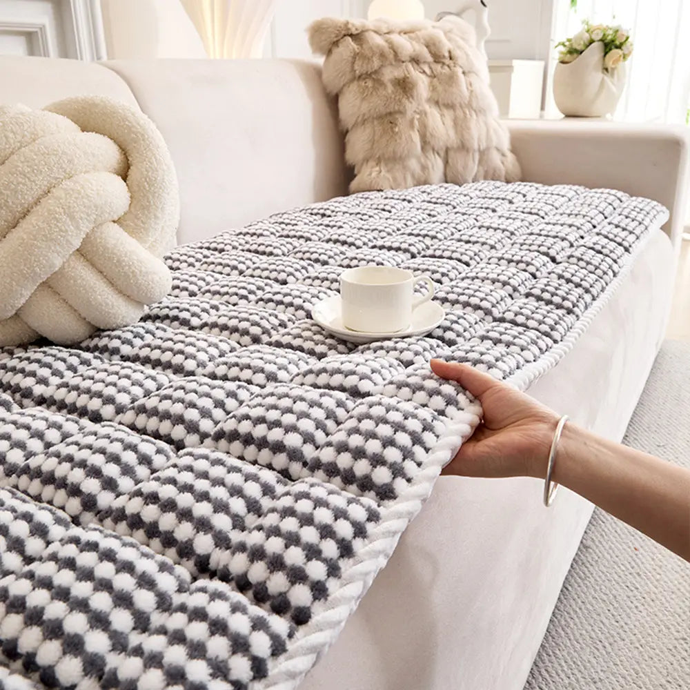 Thick Quilted Anti-Slip Plush Dot Pet-Friendly Pad Sofa Cover