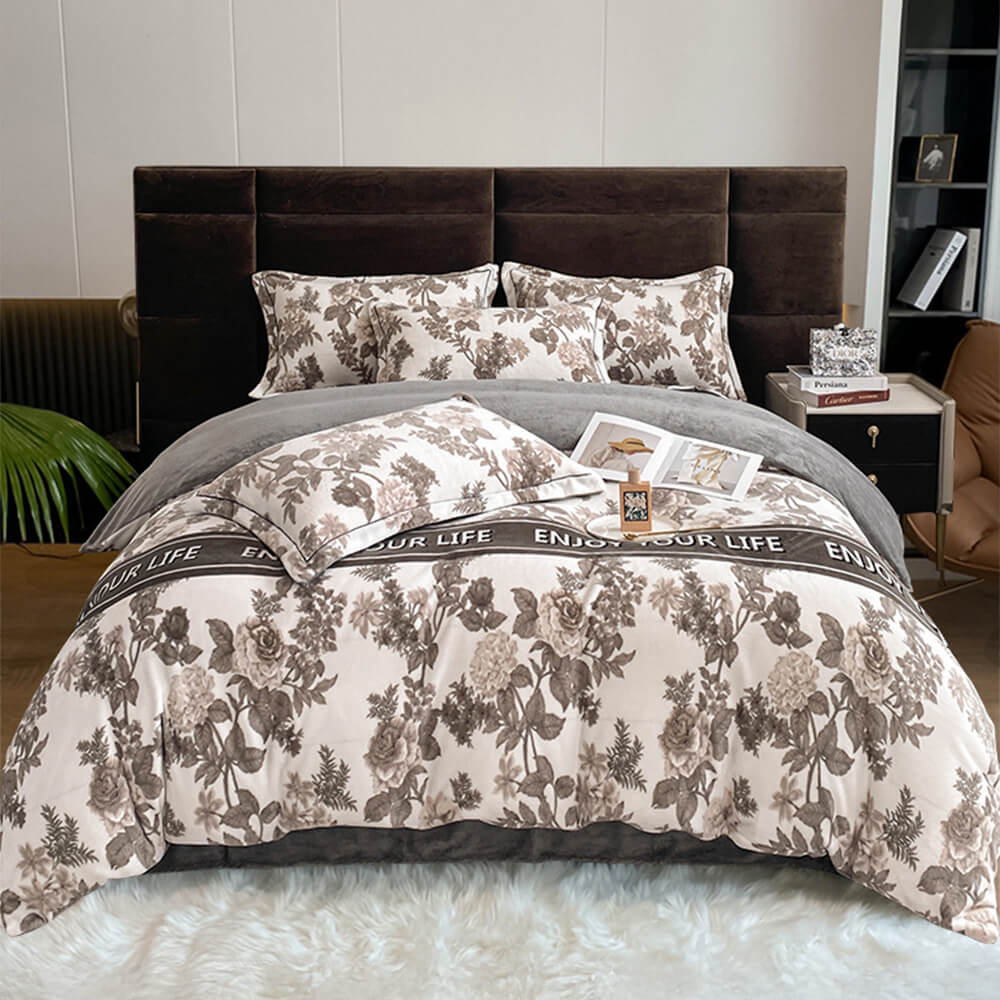 Elegant European Style Milk Velvet Anti-Static Warmth Bed Sheet Set