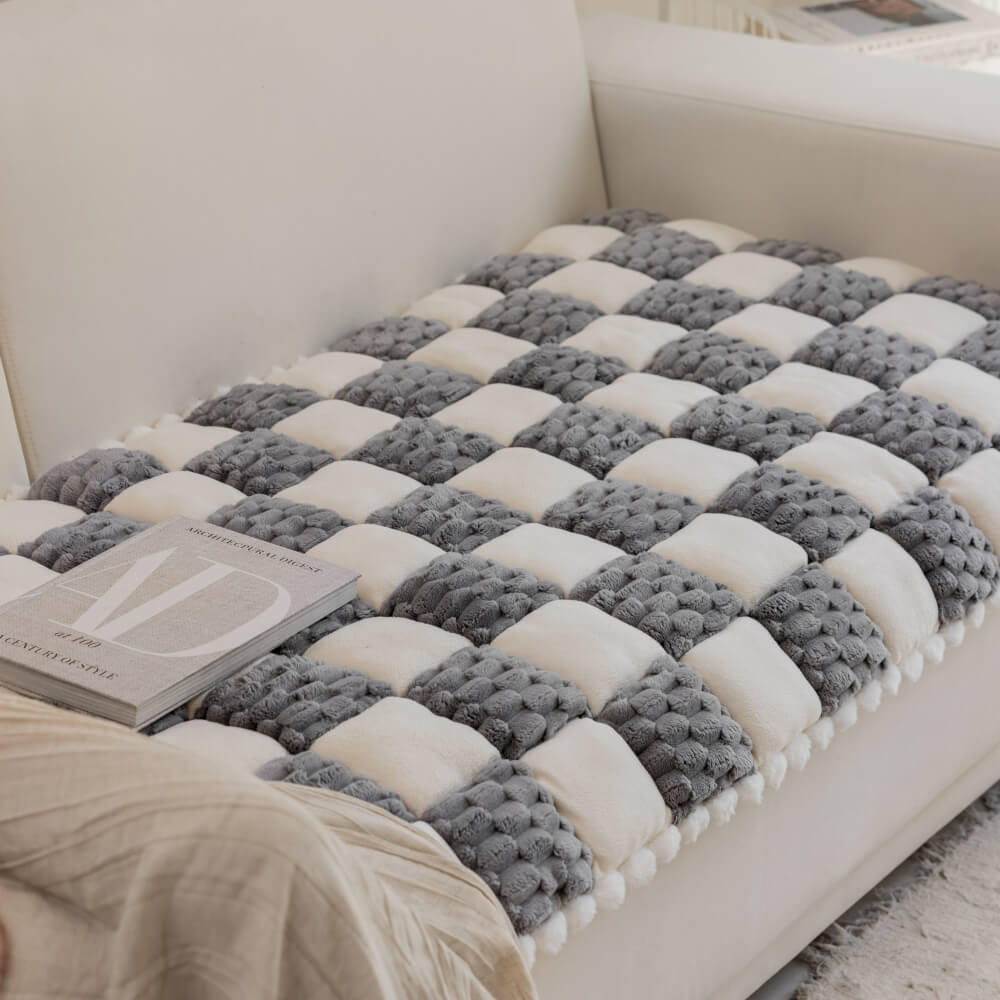 Plush Handmade Colour Block Dog Mat Soft Furniture Protector Non-Slip Sofa Cover